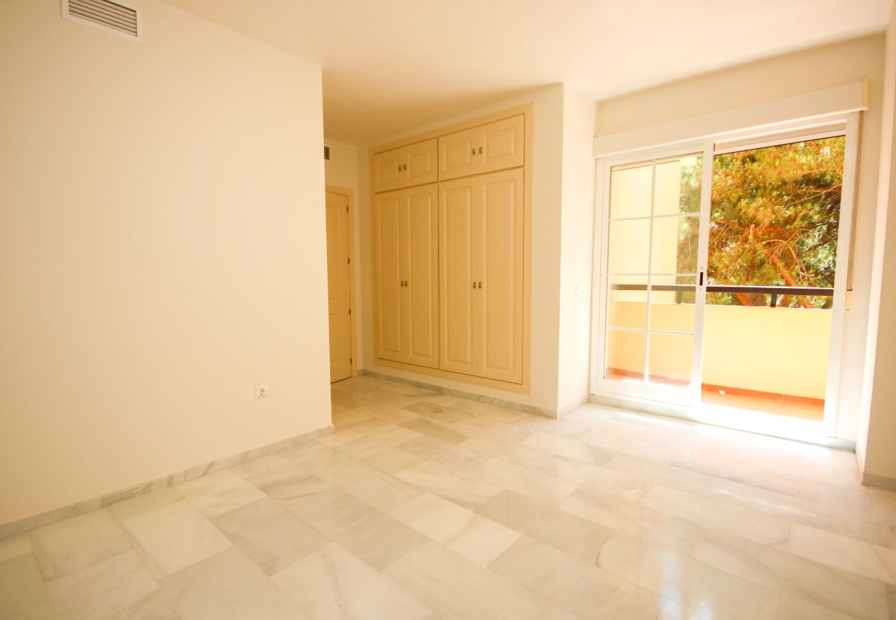 Apartamento en Marbella - Apartamento de tres dormitorios en Elviria cerca de la playa