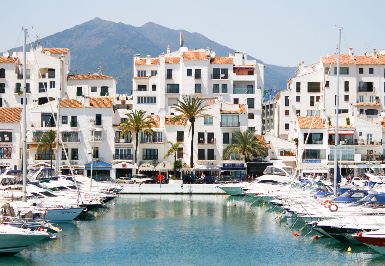 Apartamento en Puerto Banus - Apartamento de dos habitaciones en Nueva Andalucia