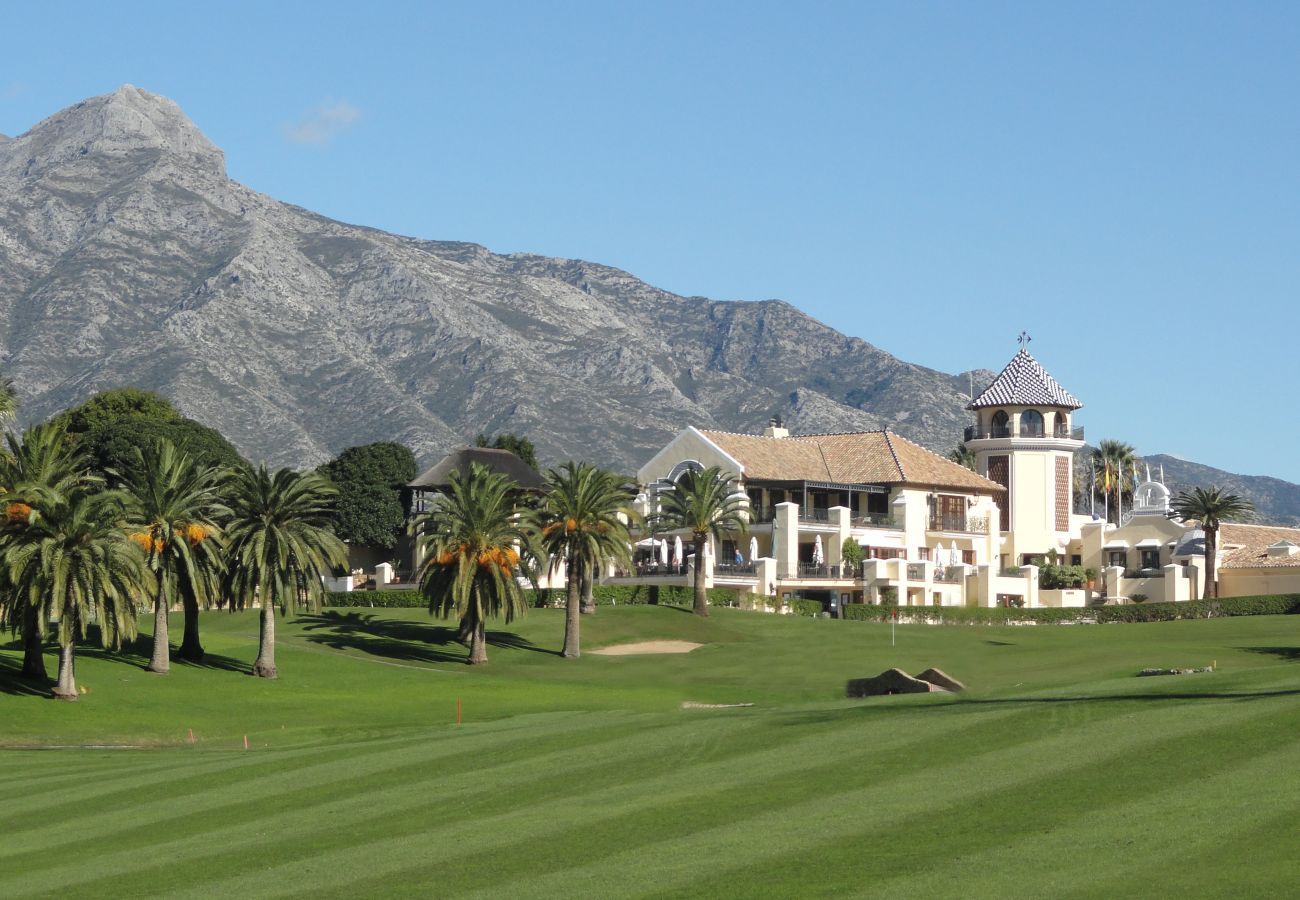 Apartamento en Puerto Banus - Apartamento de dos habitaciones en Nueva Andalucia