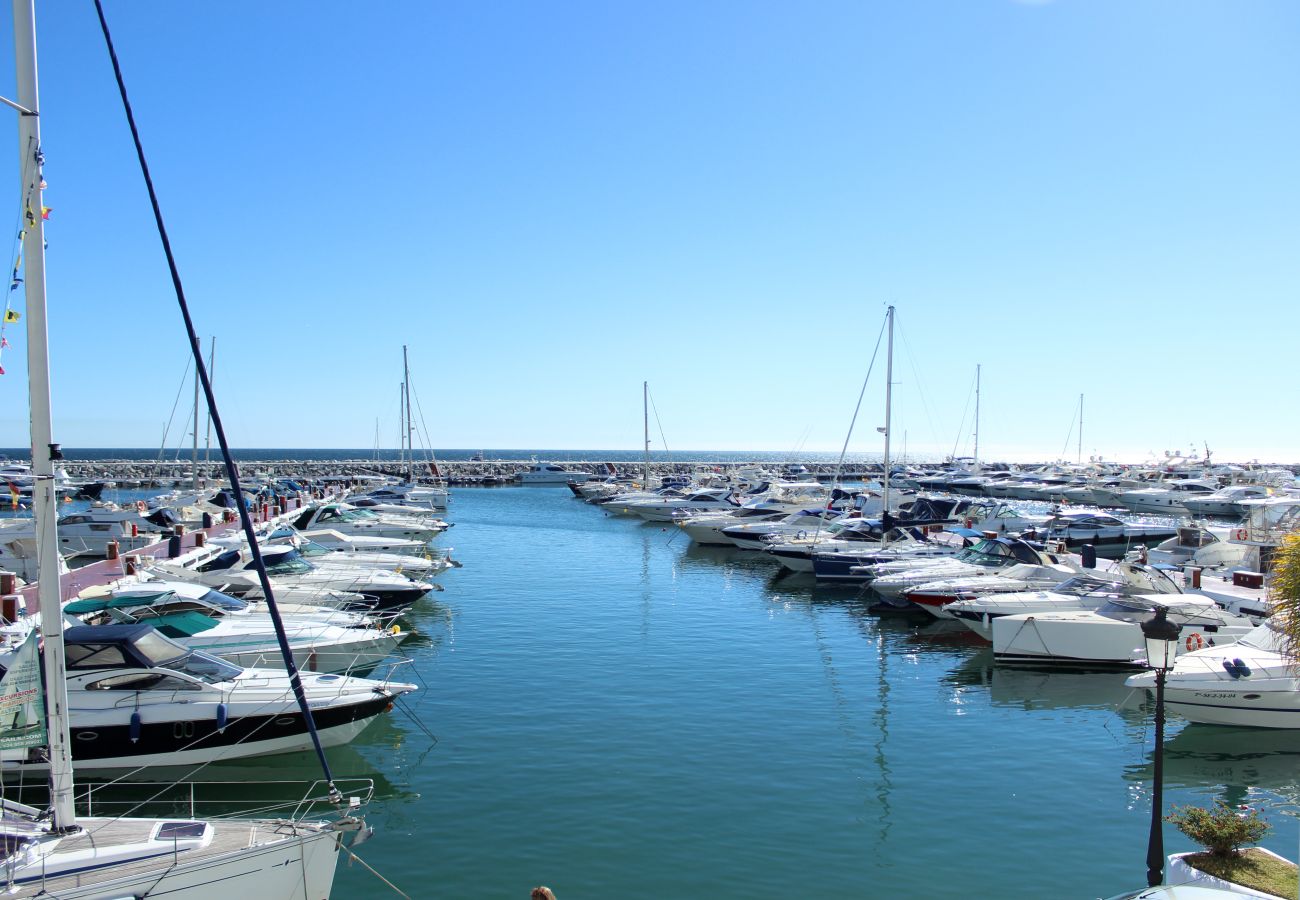 Apartamento en Puerto Banus - Apartamento de dos habitaciones en Nueva Andalucia