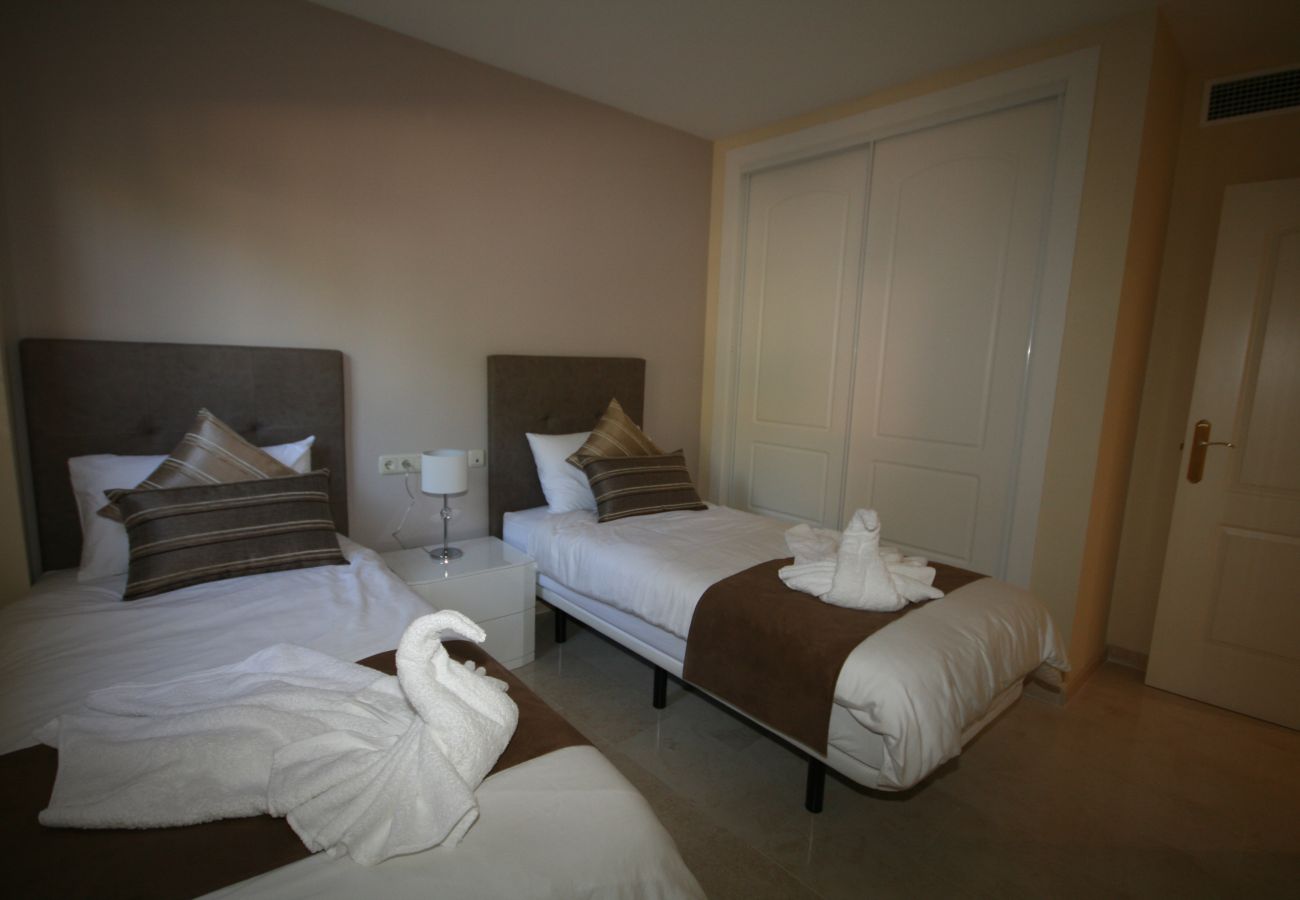 Apartamento en Marbella - Apartamento de 2 dormitorios para alquiler en Los Lagos Elviria Marbella