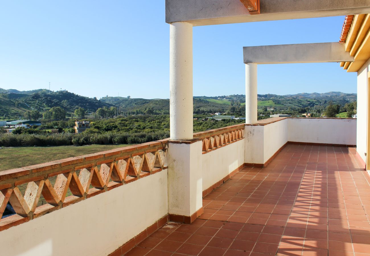 Apartamento en Mijas Costa - Ático de tres dormitorios con terraza en Mijas Golf