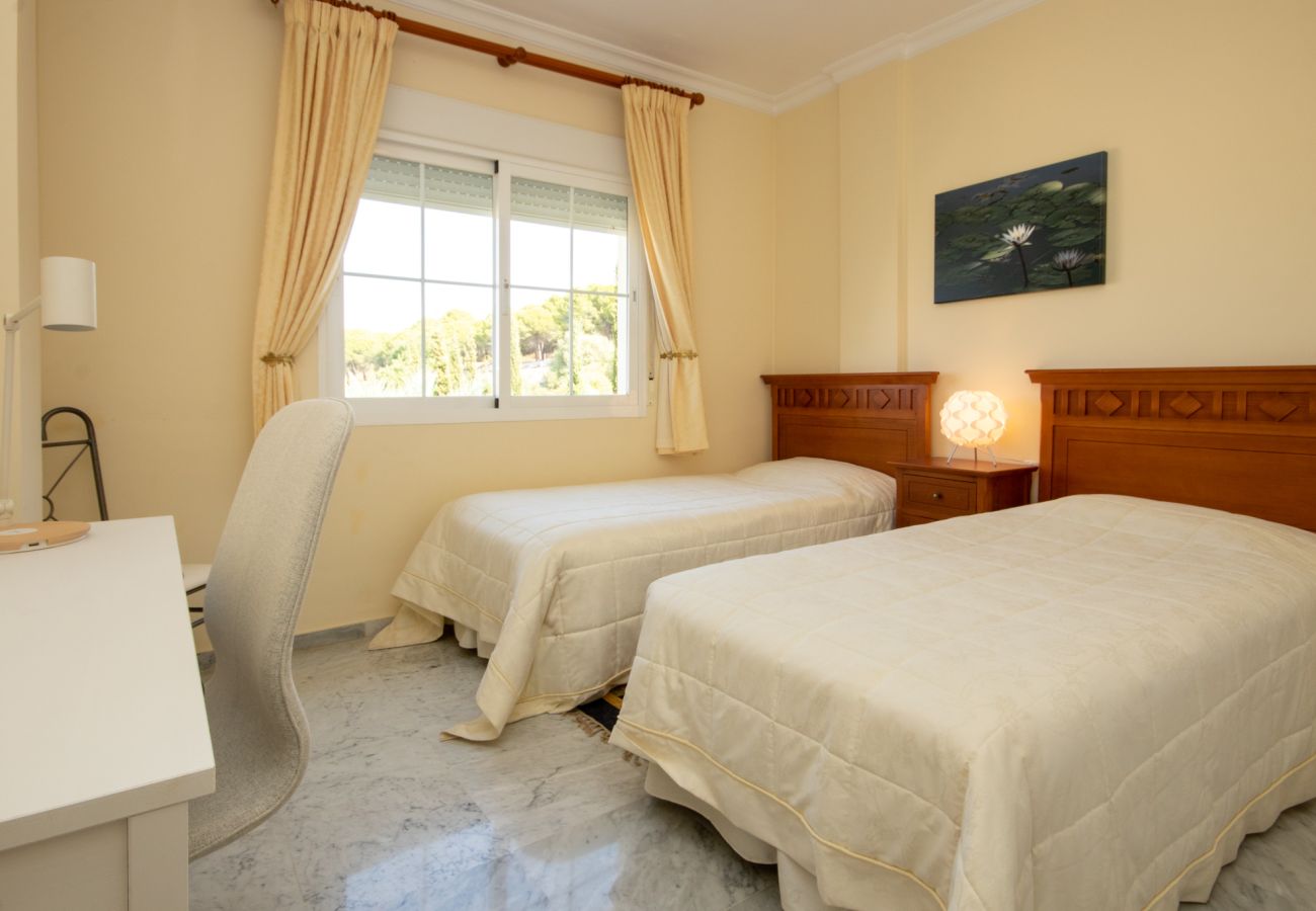Apartamento en Alhaurín el Grande - Apartamento ático de 3 dormitorios en Alhaurín Golf