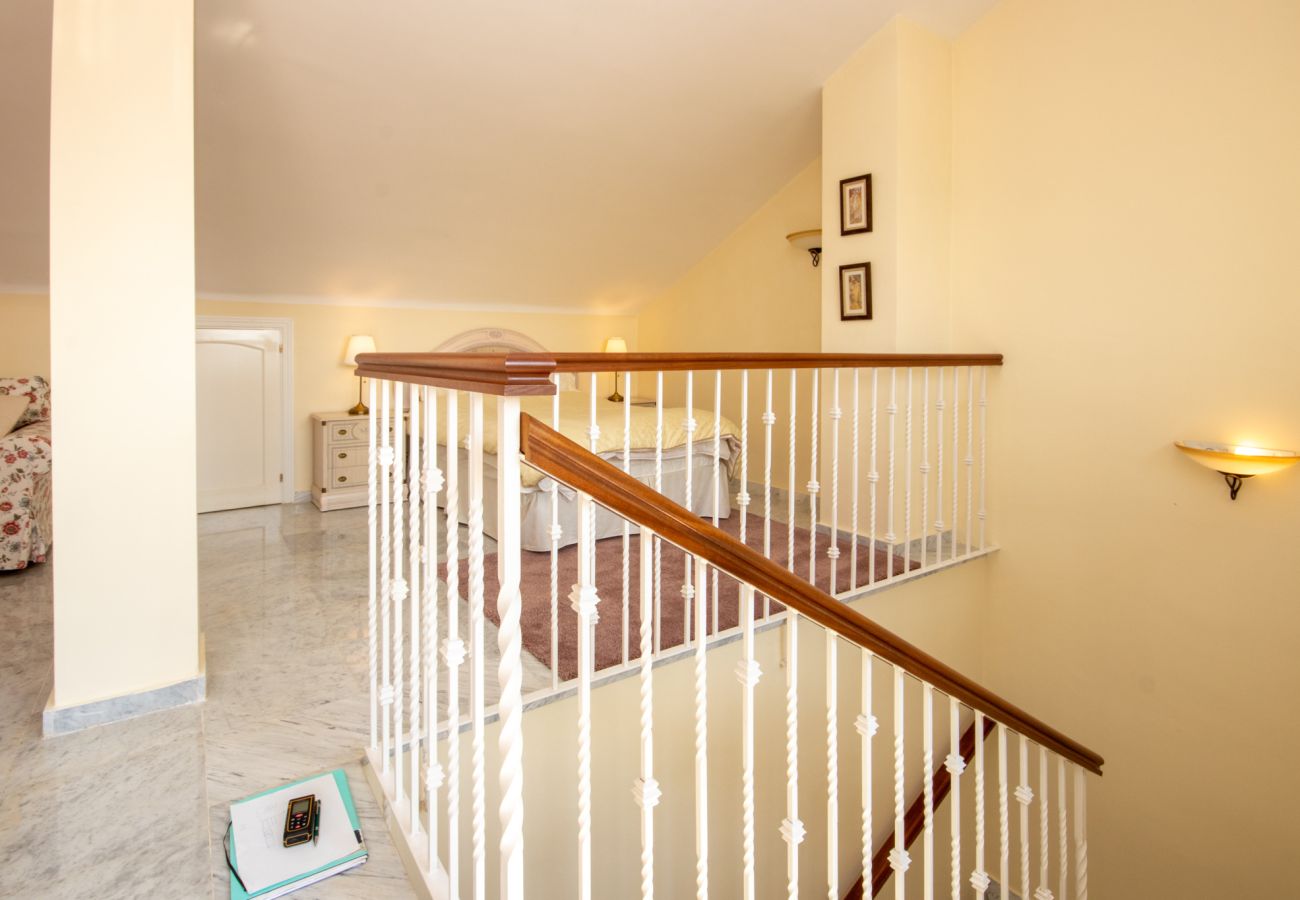 Apartamento en Alhaurín el Grande - Apartamento ático de 3 dormitorios en Alhaurín Golf