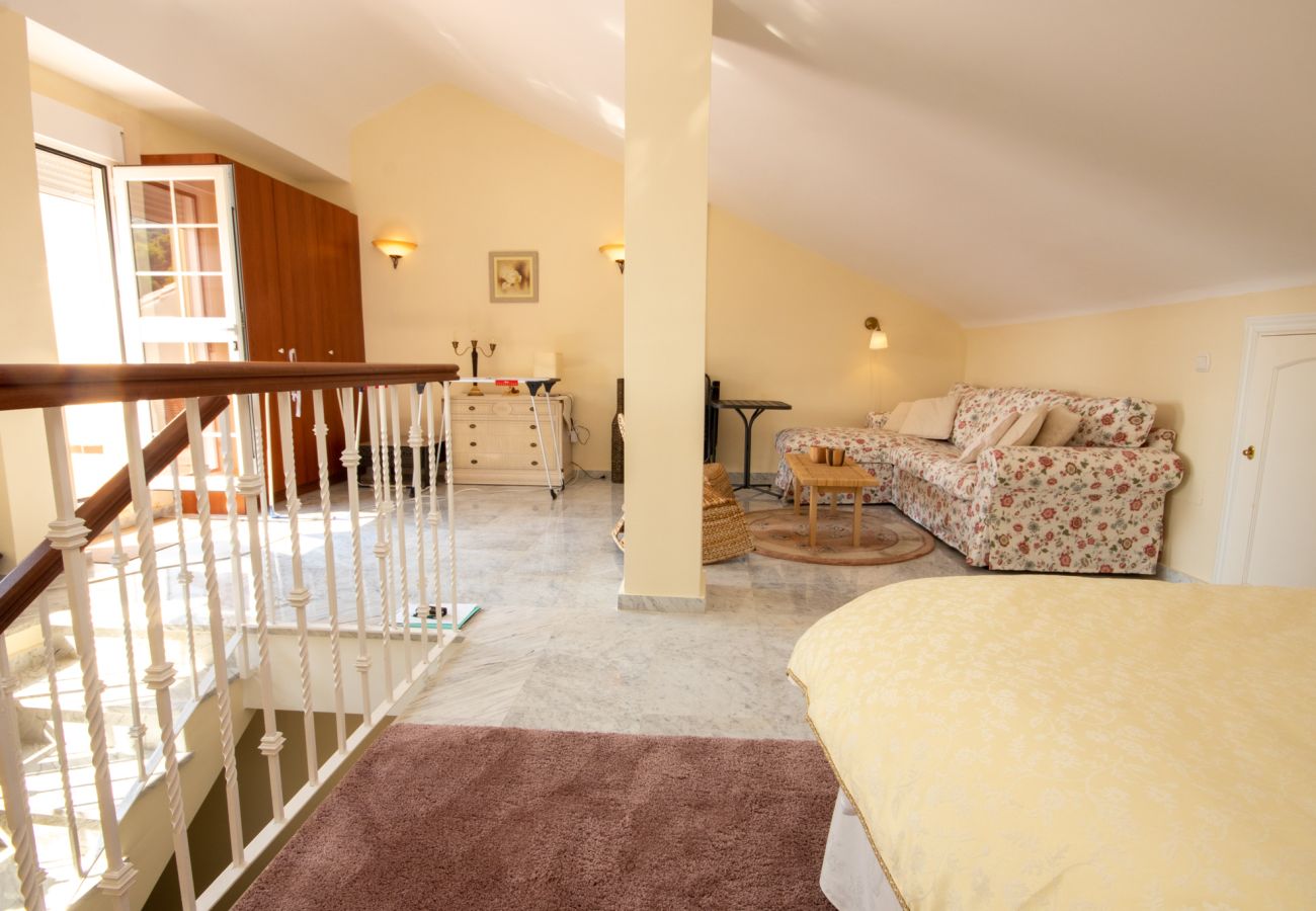 Apartamento en Alhaurín el Grande - Apartamento ático de 3 dormitorios en Alhaurín Golf