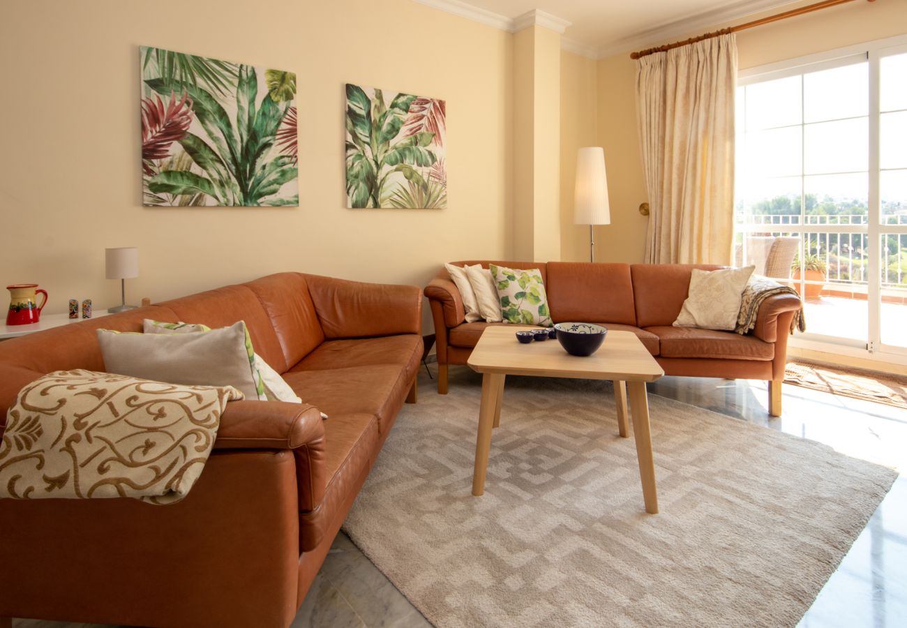 Apartamento en Alhaurín el Grande - Apartamento ático de 3 dormitorios en Alhaurín Golf