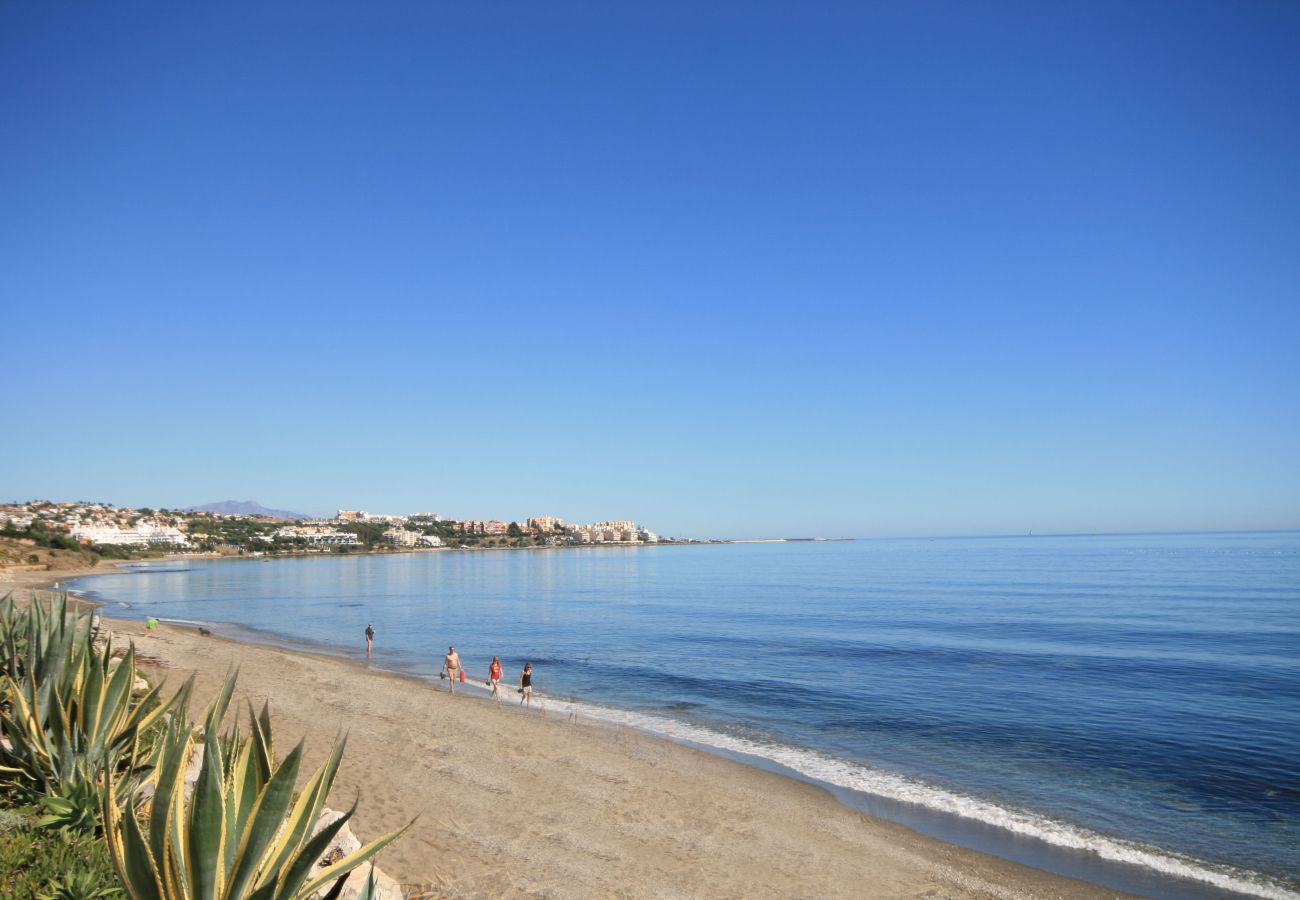 Apartamento en Estepona - Apartamento de dos dormitorios Playa del Angel Estepona