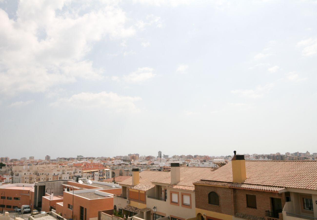 Apartamento en Fuengirola - Piso de tres dormitorios para alquiler en Fuengirola