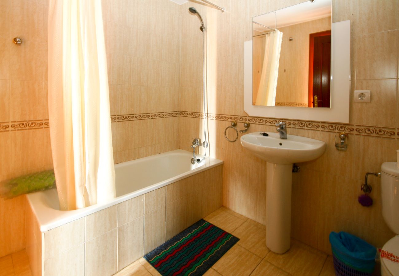 Apartamento en Fuengirola - Piso de tres dormitorios para alquiler en Fuengirola