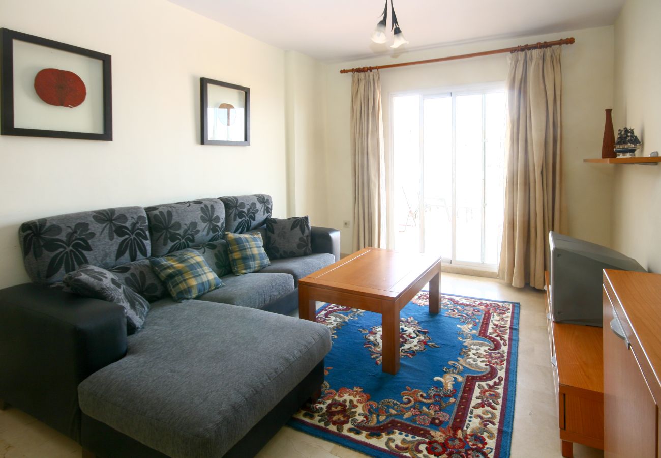 Apartamento en Fuengirola - Piso de tres dormitorios para alquiler en Fuengirola