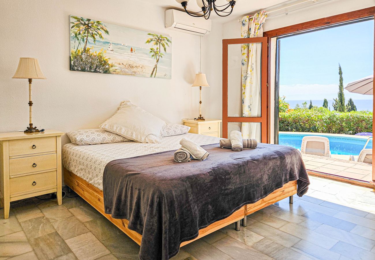 Villa en Mijas Costa - Three bedroom villa in Calahonda