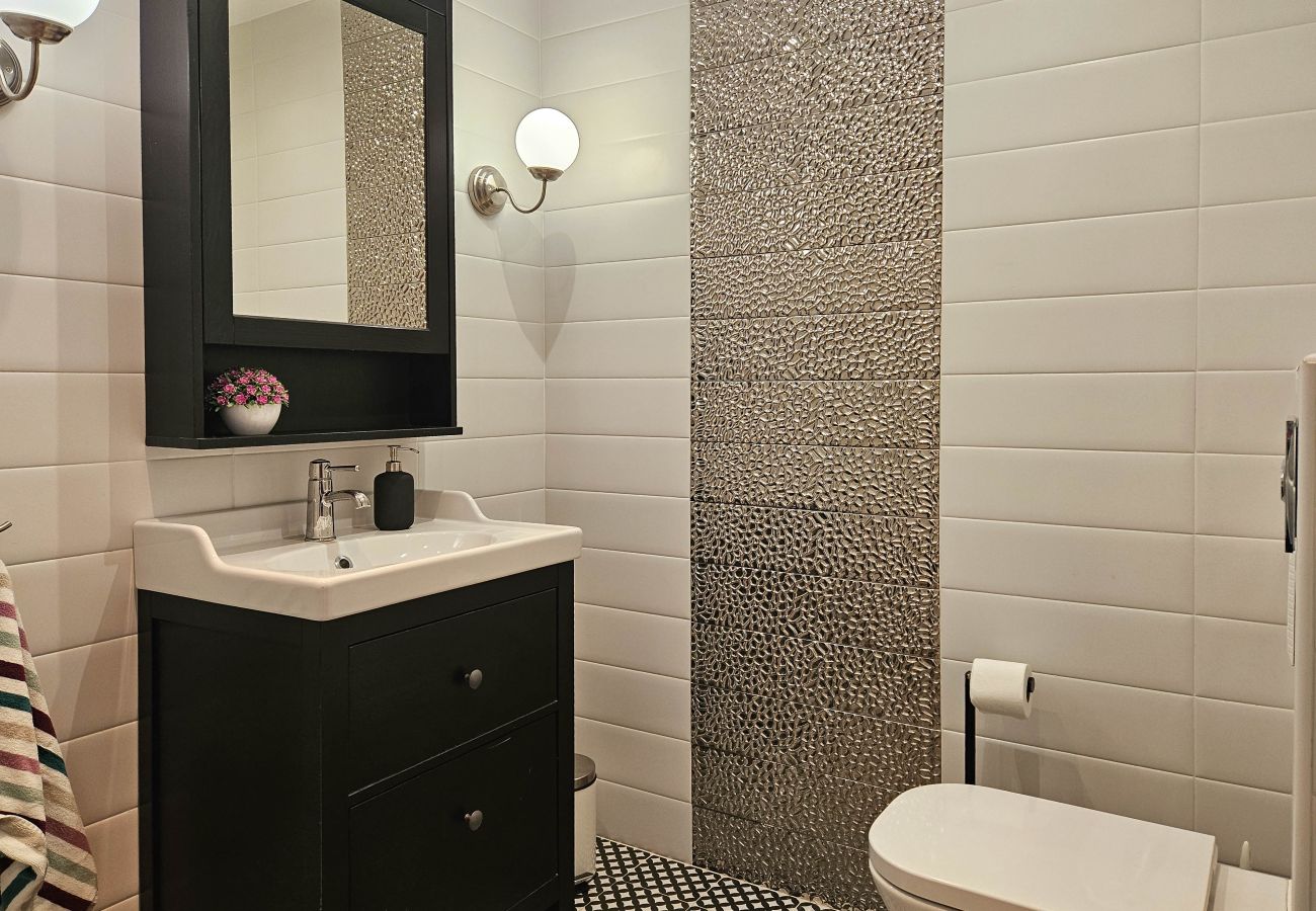 Villa en Mijas Costa - Villa de cuatro dormitorios con piscina privada.