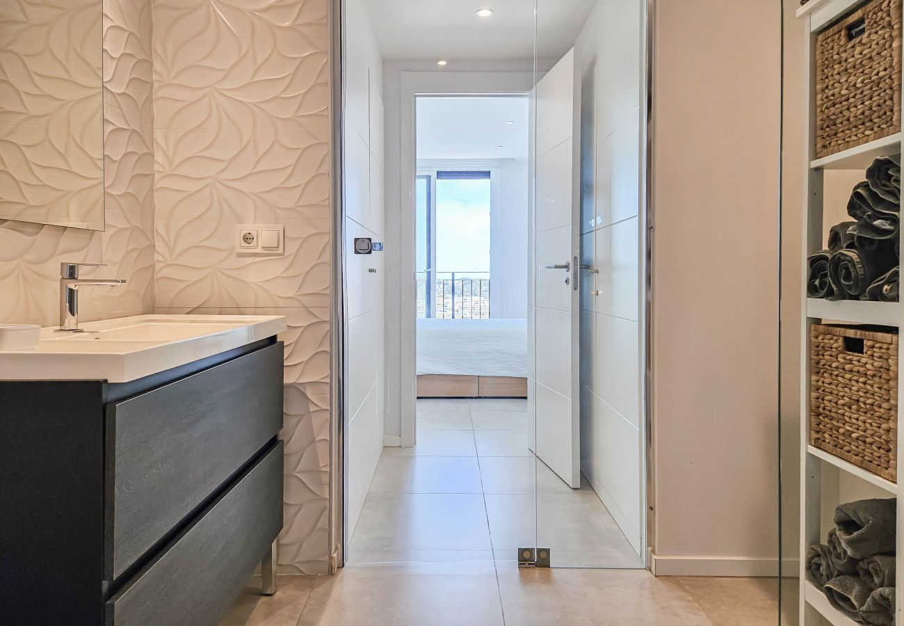 Apartamento en La Cala de Mijas - 2nd floor Large Terrace & Pool views Casa Banderas