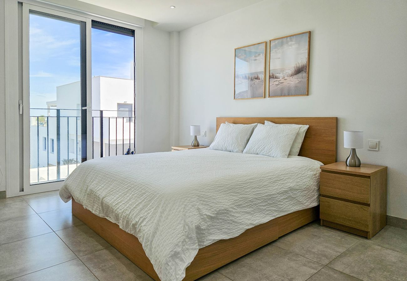 Apartamento en La Cala de Mijas - 2nd floor Large Terrace & Pool views Casa Banderas