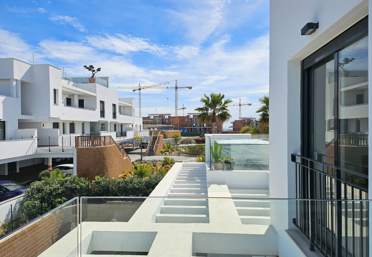 Apartamento en La Cala de Mijas - 2nd floor Large Terrace & Pool views Casa Banderas