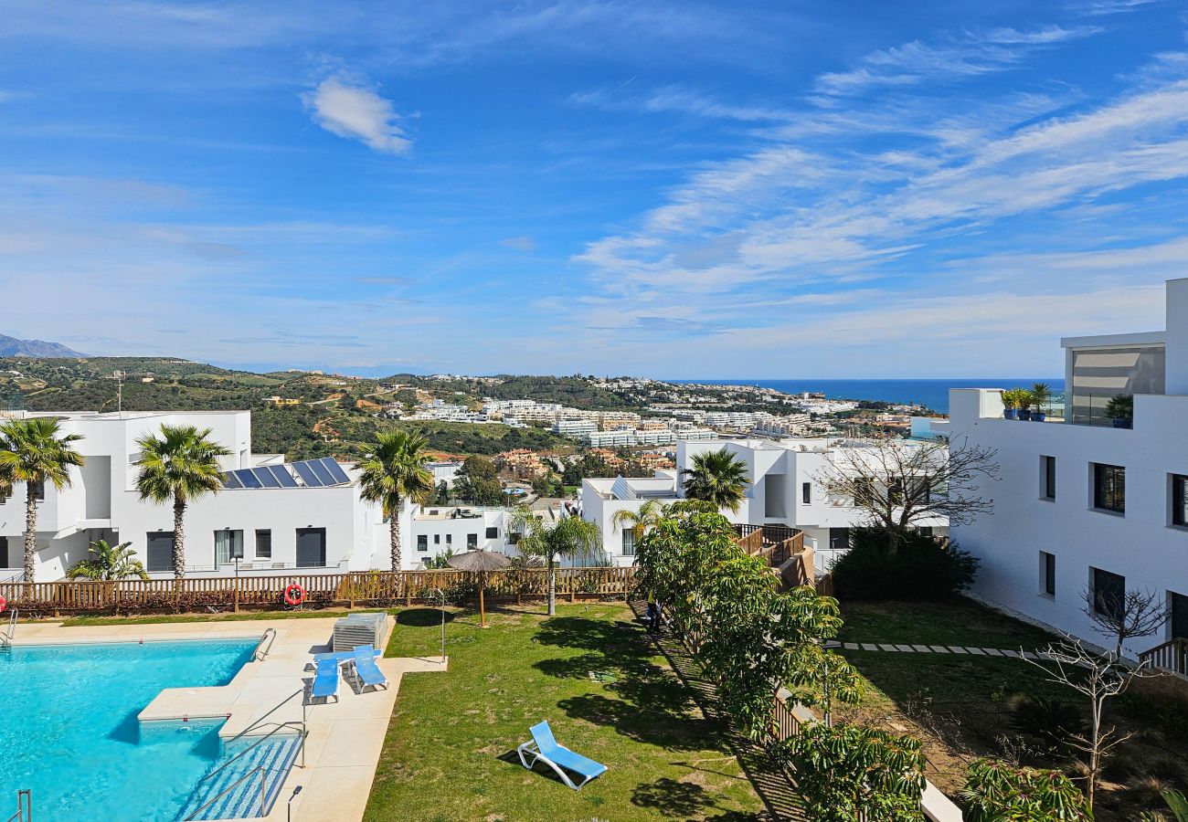 Apartamento en La Cala de Mijas - 2nd floor Large Terrace & Pool views Casa Banderas