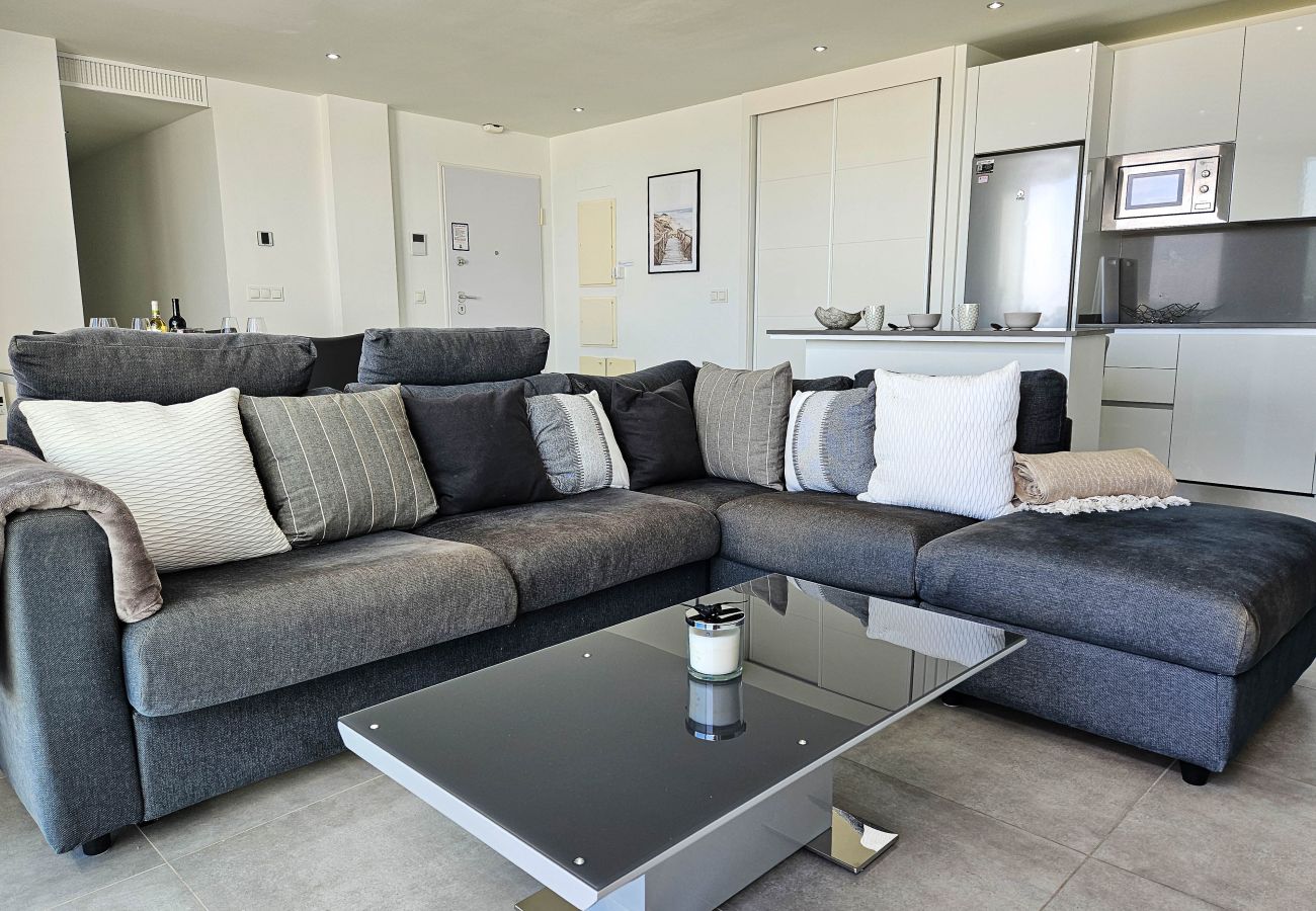 Apartamento en La Cala de Mijas - 2nd floor Large Terrace & Pool views Casa Banderas