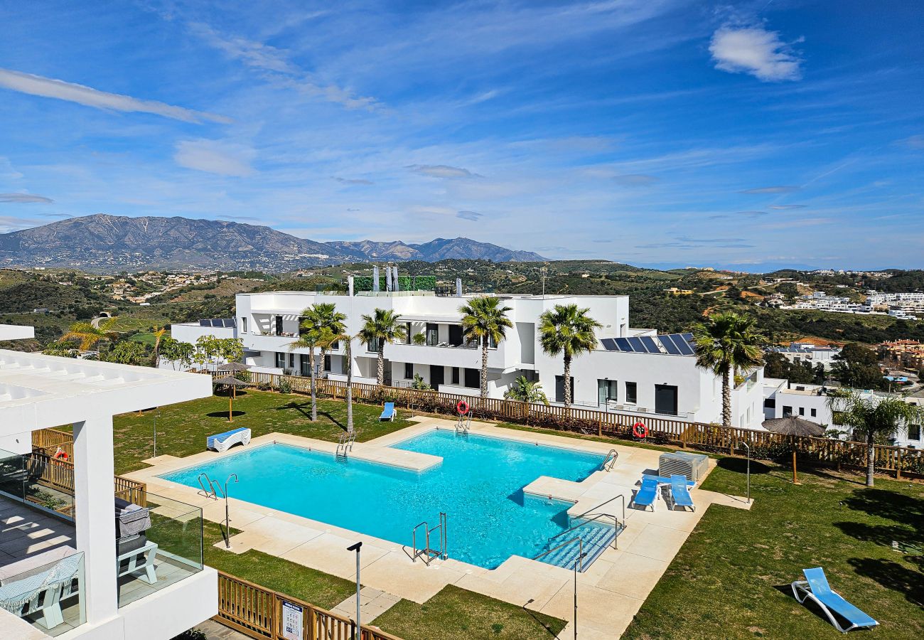 Apartamento en La Cala de Mijas - 2nd floor Large Terrace & Pool views Casa Banderas
