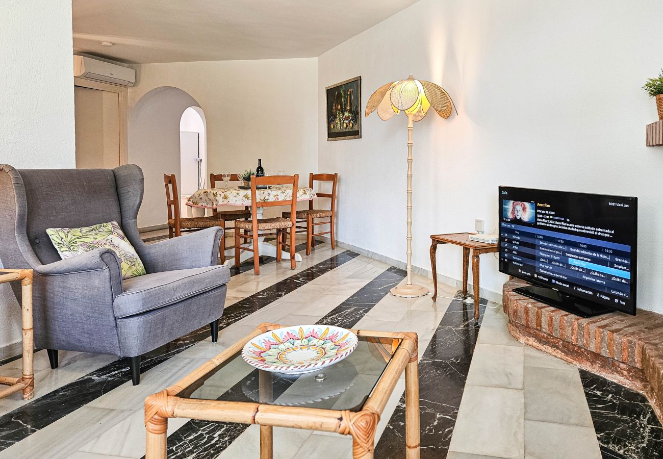 Apartamento en Mijas Costa - Apartamento de dos dormitorios con jardín, Calahonda