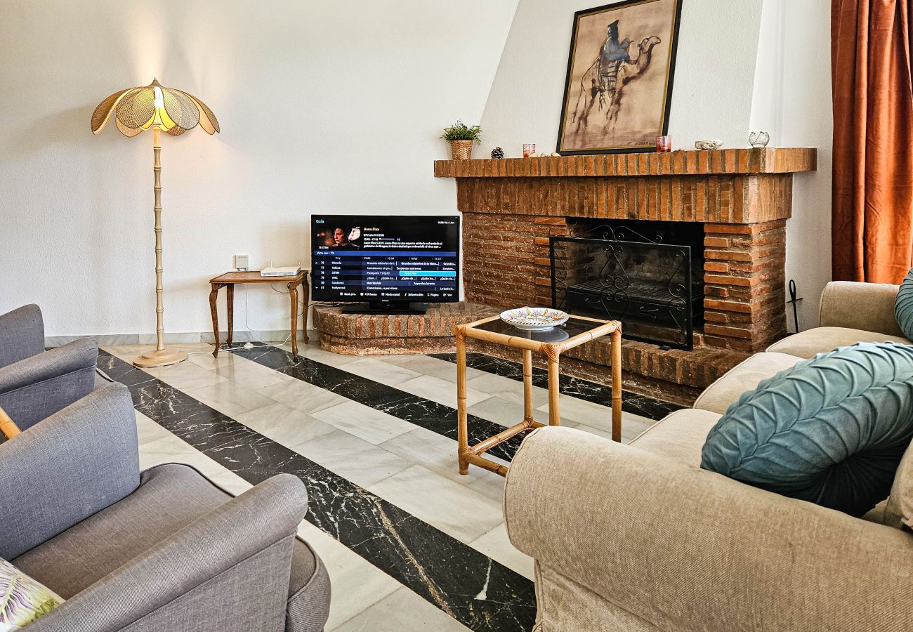 Apartamento en Mijas Costa - Apartamento de dos dormitorios con jardín, Calahonda