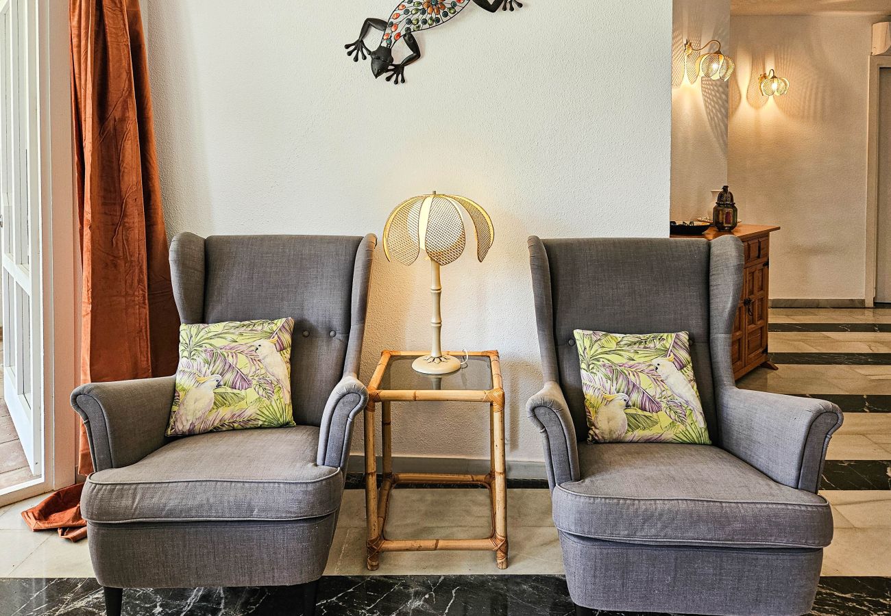 Apartamento en Mijas Costa - Apartamento de dos dormitorios con jardín, Calahonda