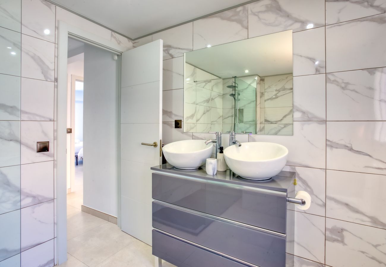 Casa adosada en La Cala de Mijas - Casa adosada de lujo de 3 dormitorios frente al mar