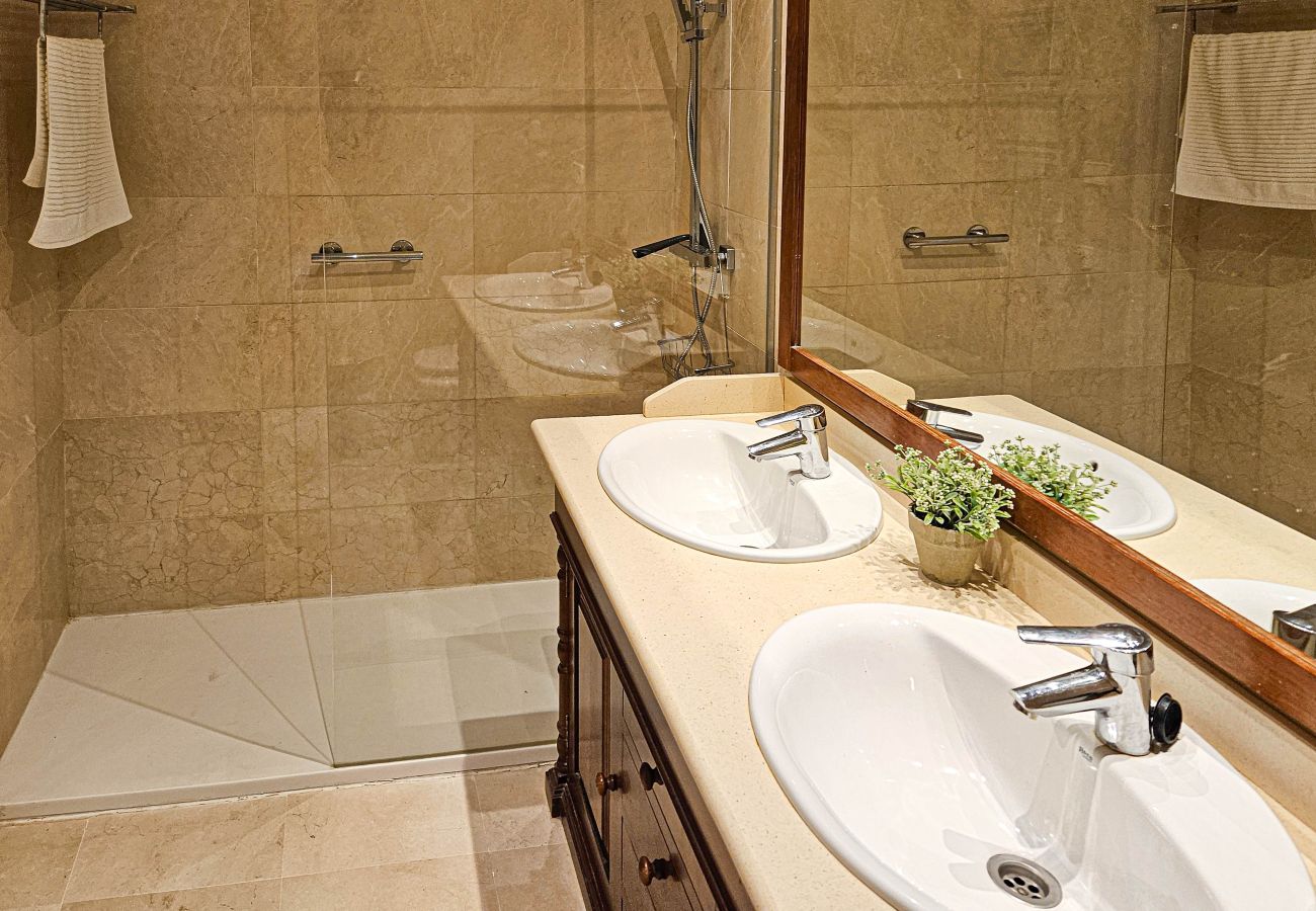 Apartamento en Benahavís - Apartamento de dos dormitorios en Benahavis