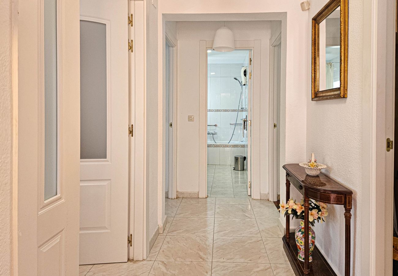 Villa en Mijas Costa - Villa con piscina privada, ubicación privilegiada en Riviera del Sol