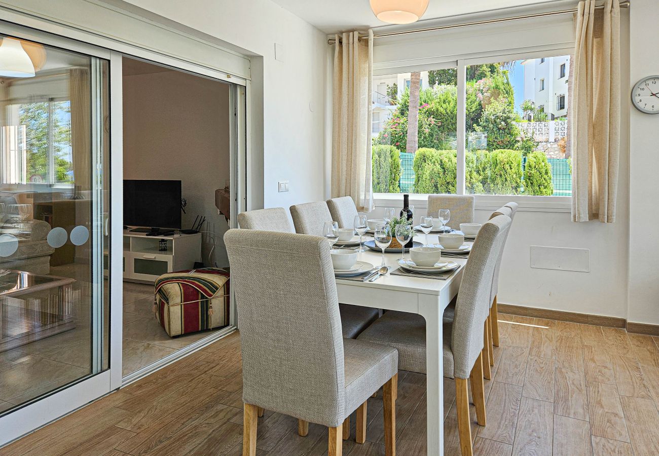 Villa en Mijas Costa - Villa con piscina privada, ubicación privilegiada en Riviera del Sol