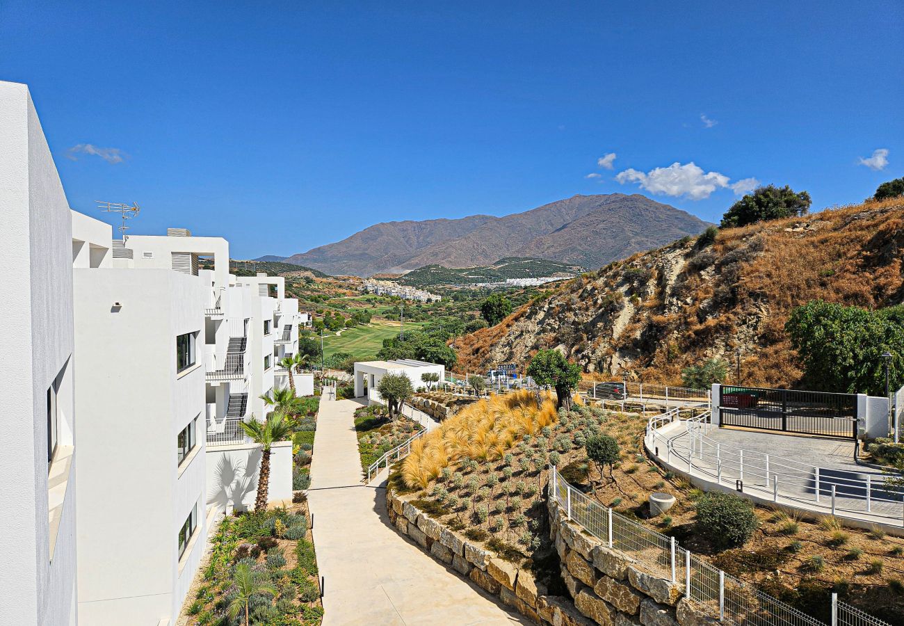 Apartamento en Estepona - Ático en Estepona, a 2 km del campo de golf Azata.