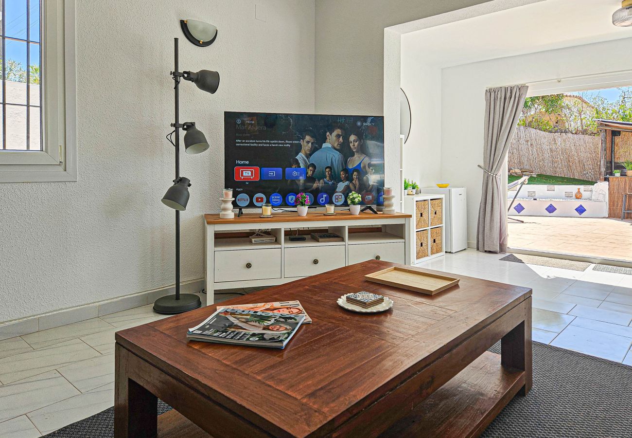 Villa en El Faro - Villa con piscina privada, El Faro