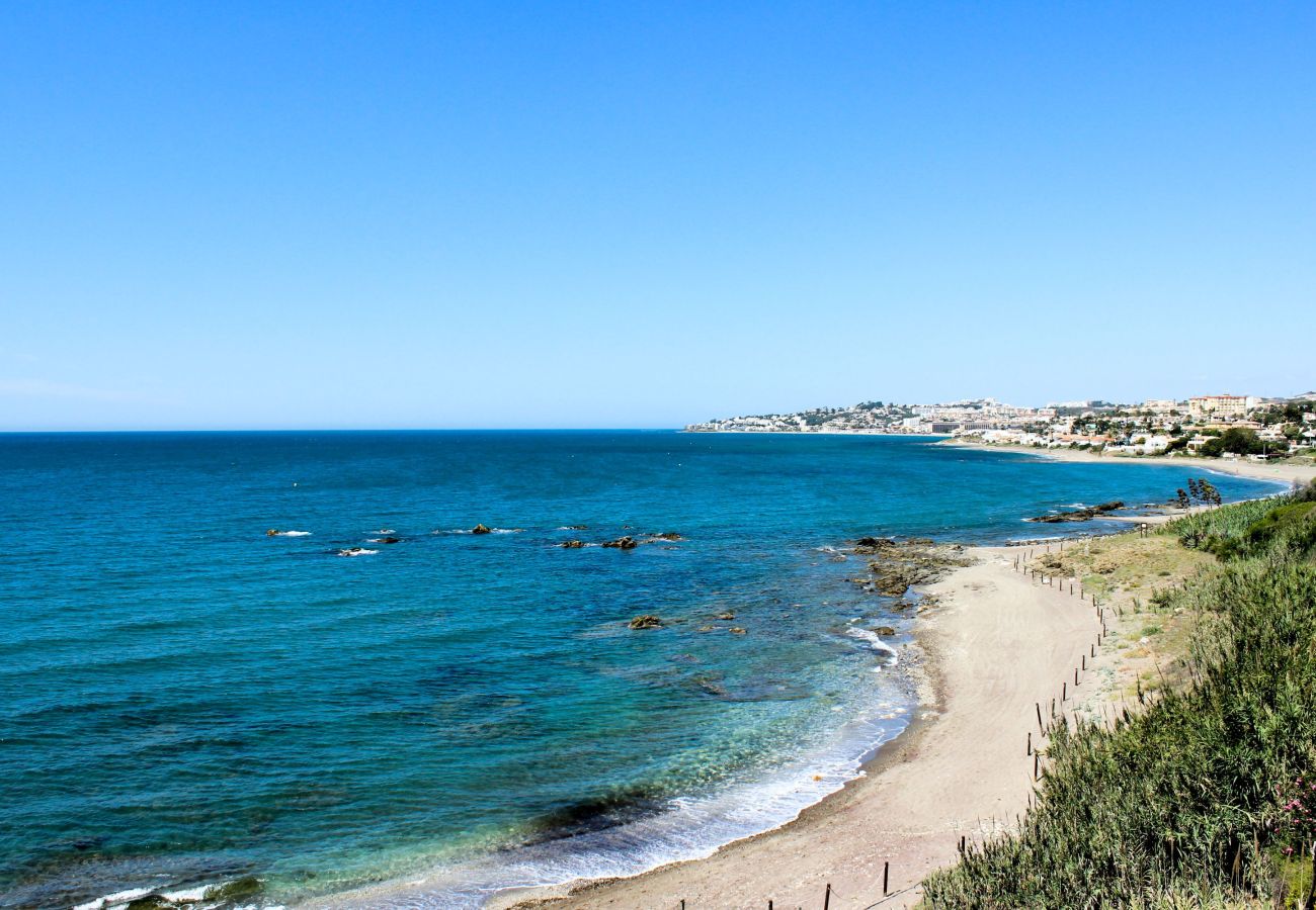 Villa en El Faro - Villa con piscina privada, El Faro