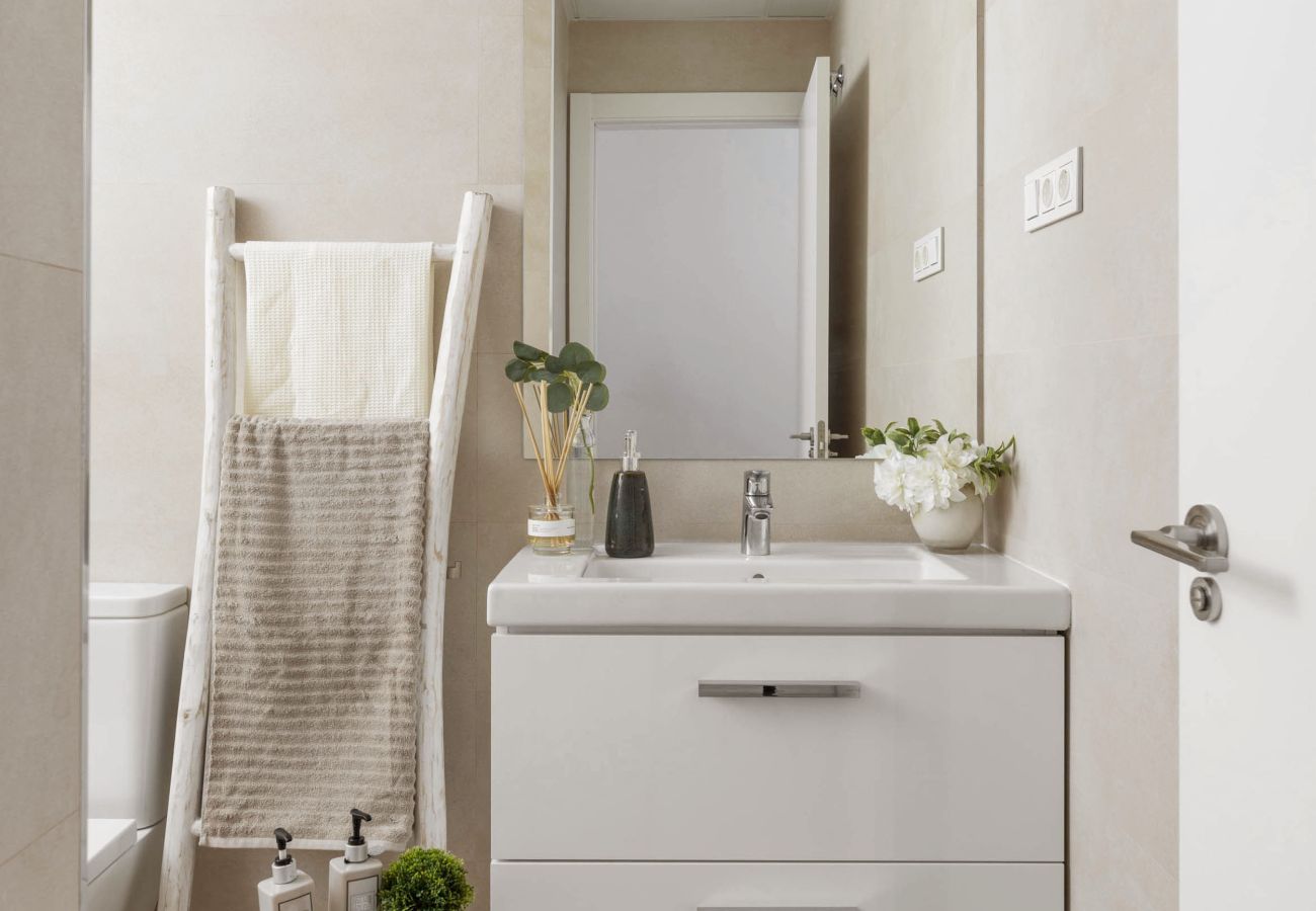 Apartamento en Málaga - Apartamento Urban Sky Torre Norte, centro de Málaga