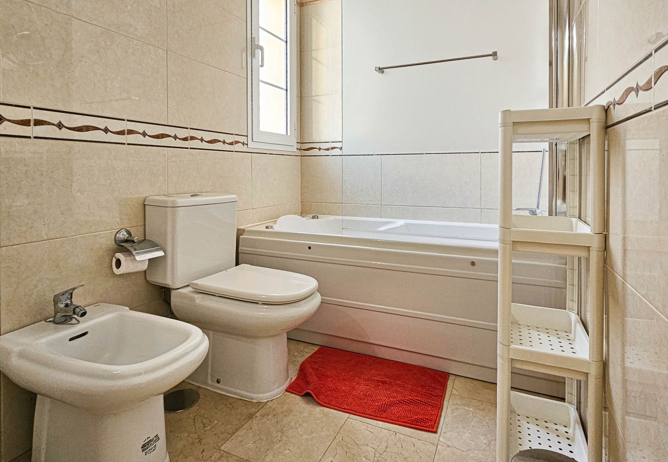 Villa en Fuengirola - Villa Eva con piscina privada en Torreblanca