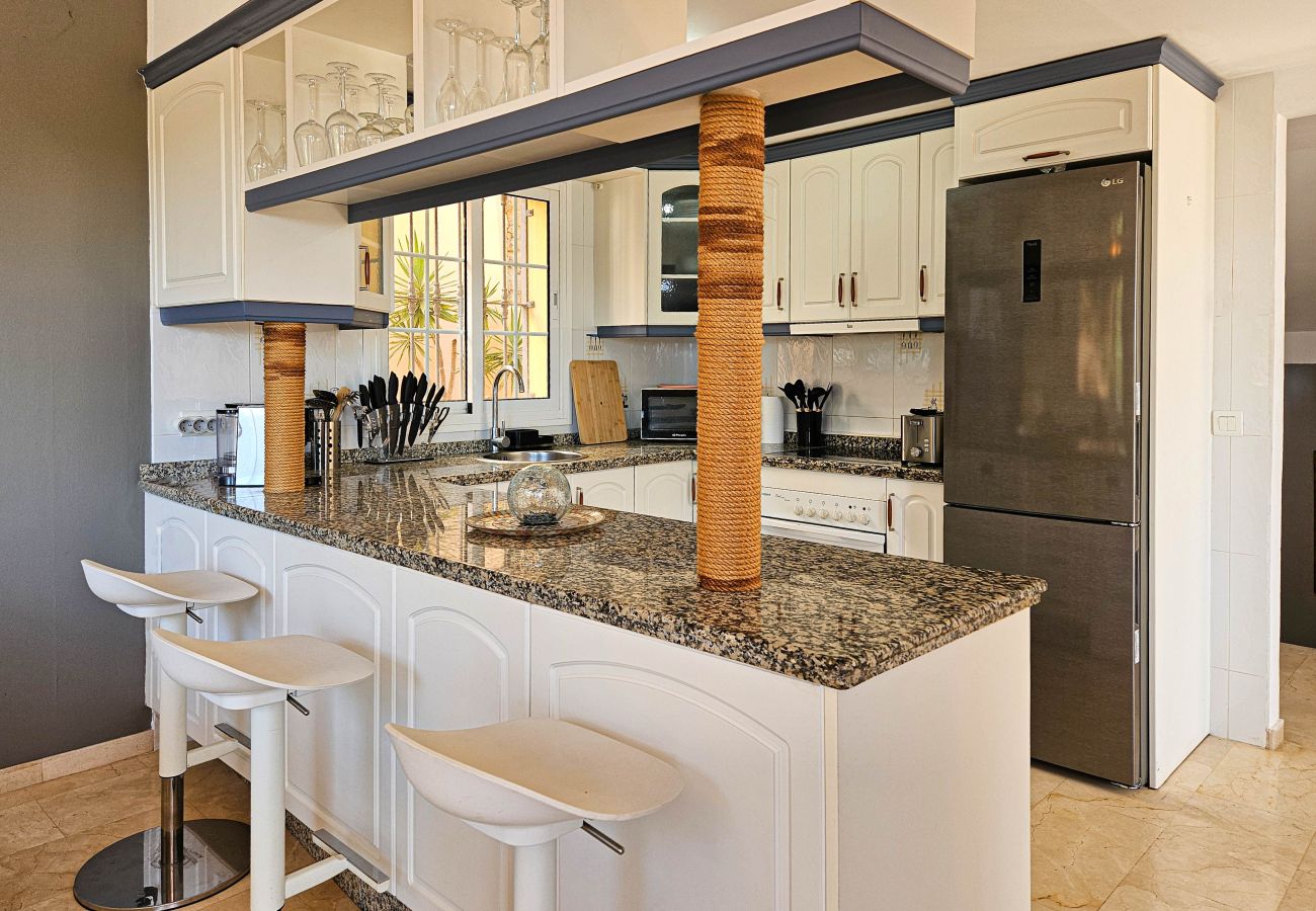 Villa en Fuengirola - Villa Eva con piscina privada en Torreblanca