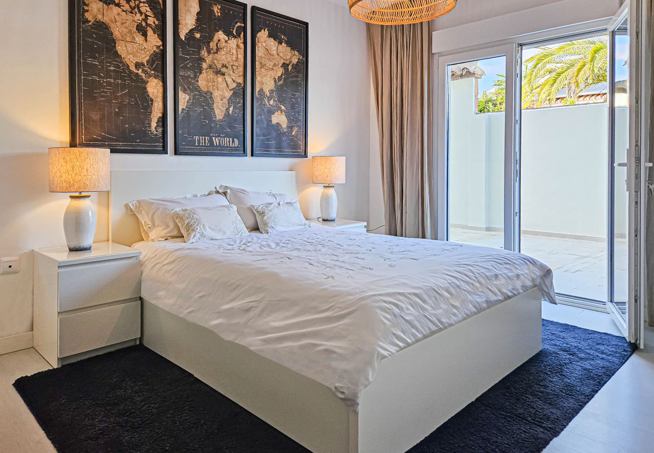 Villa en Mijas Costa - Villa con piscina privada y jacuzzi en Mijas Costa