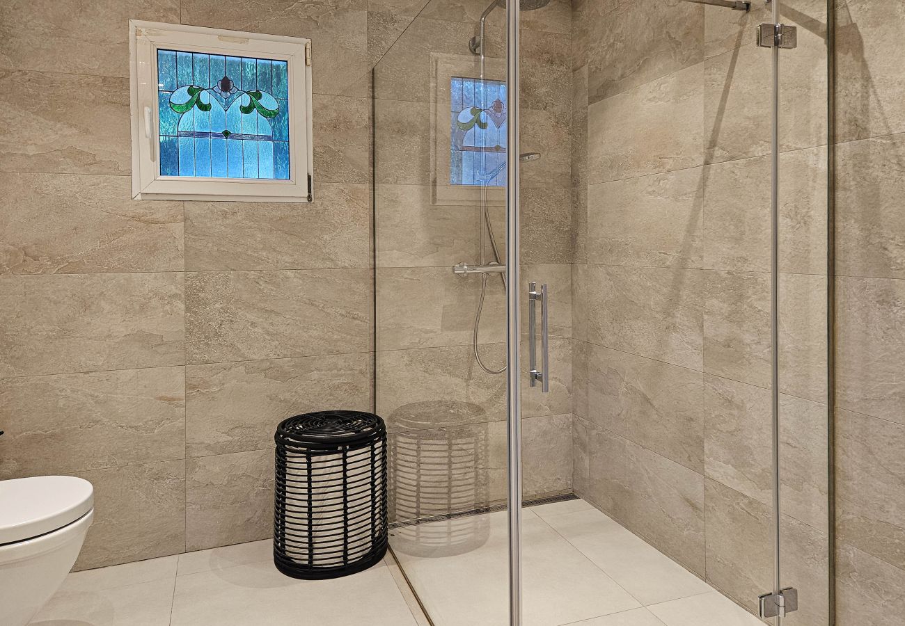 Villa en Mijas Costa - Villa con piscina privada y jacuzzi en Mijas Costa