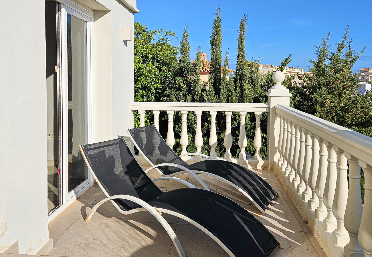 Villa en Mijas Costa - Villa con piscina privada y jacuzzi en Mijas Costa