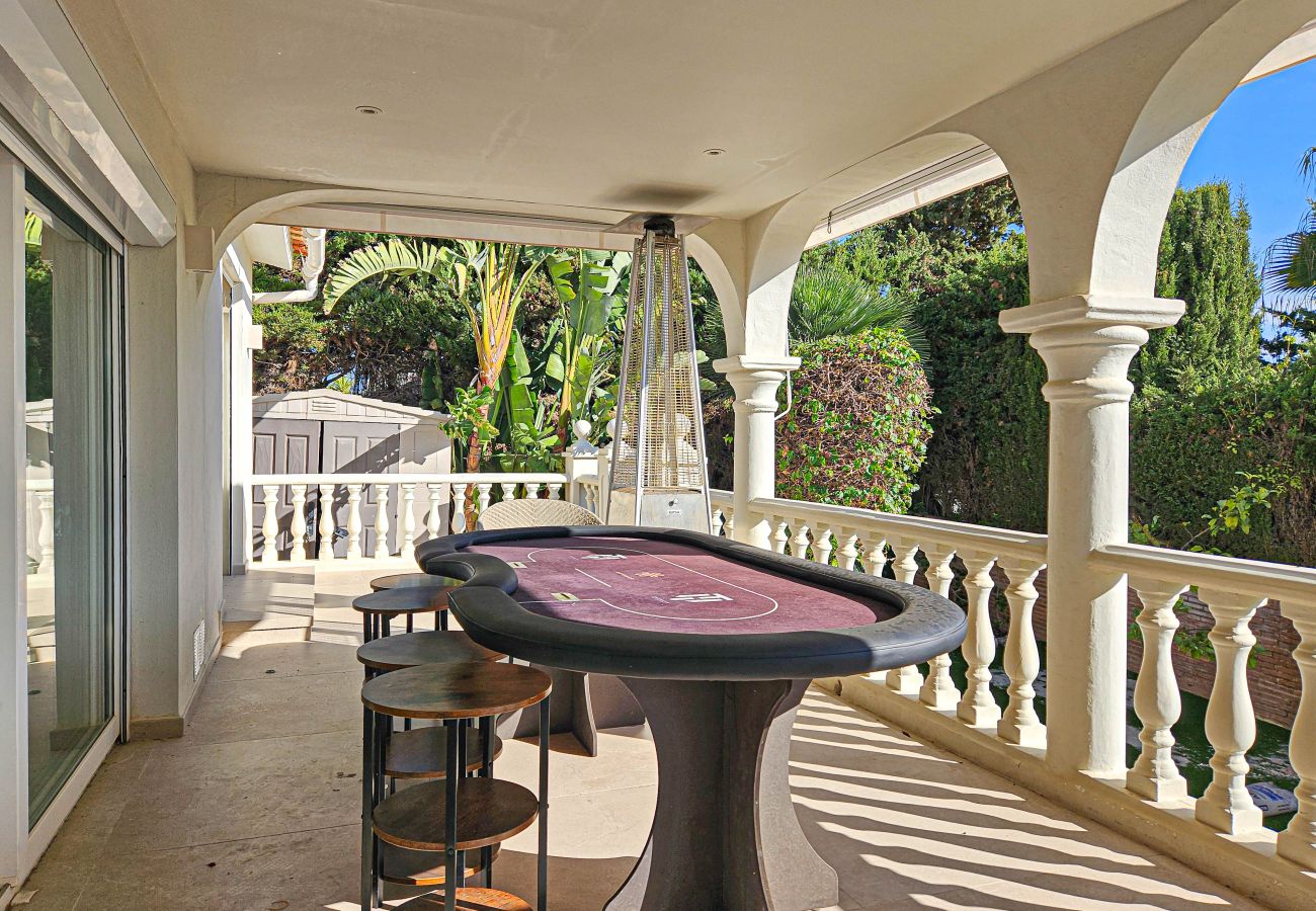 Villa en Mijas Costa - Villa con piscina privada y jacuzzi en Mijas Costa