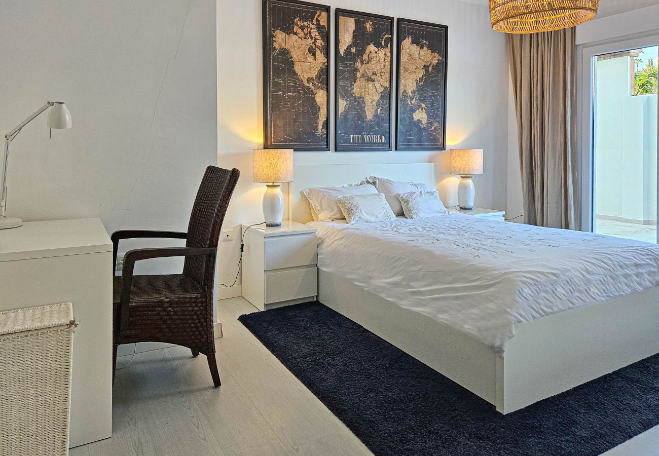 Villa en Mijas Costa - Villa con piscina privada y jacuzzi en Mijas Costa