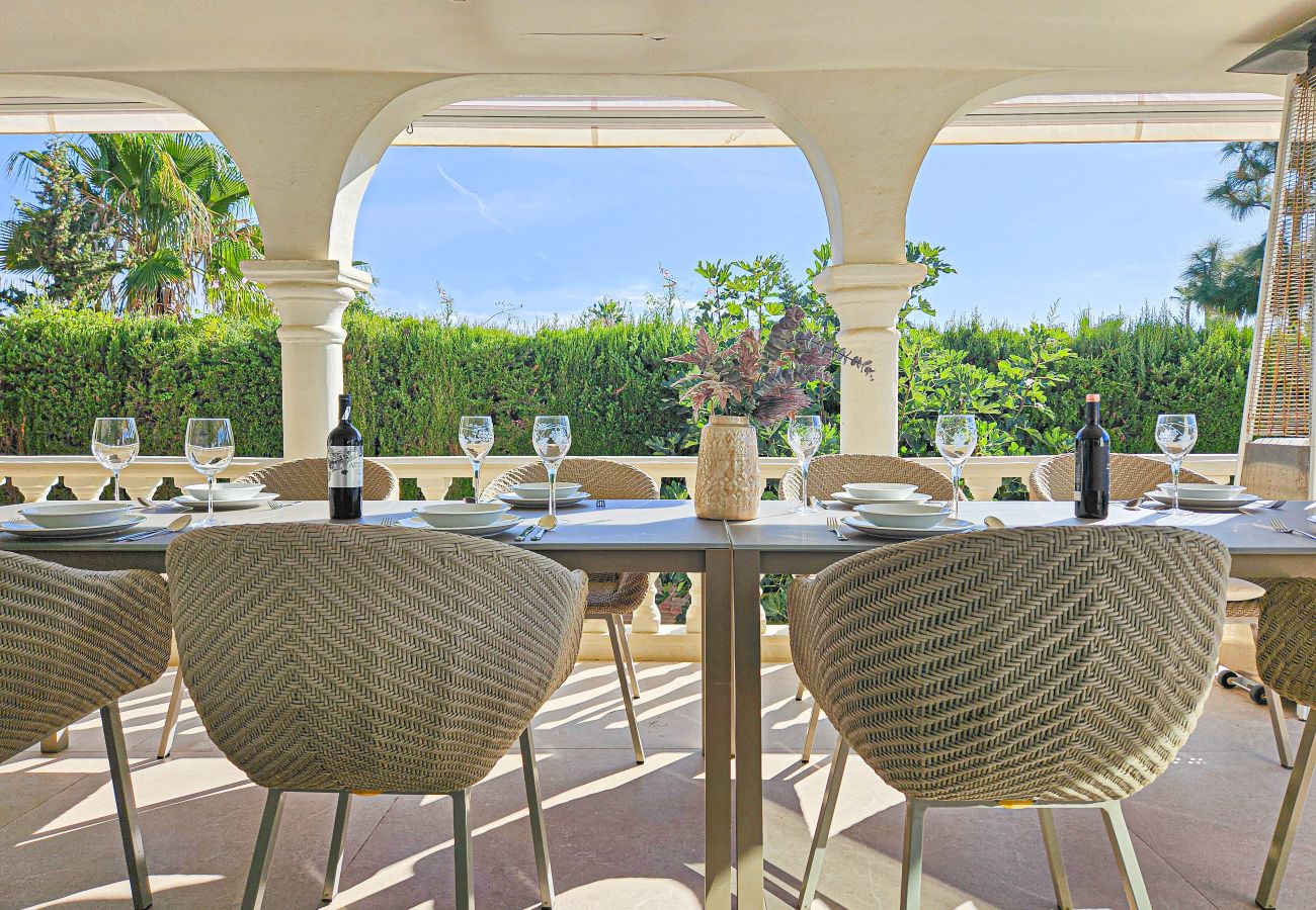 Villa en Mijas Costa - Villa con piscina privada y jacuzzi en Mijas Costa