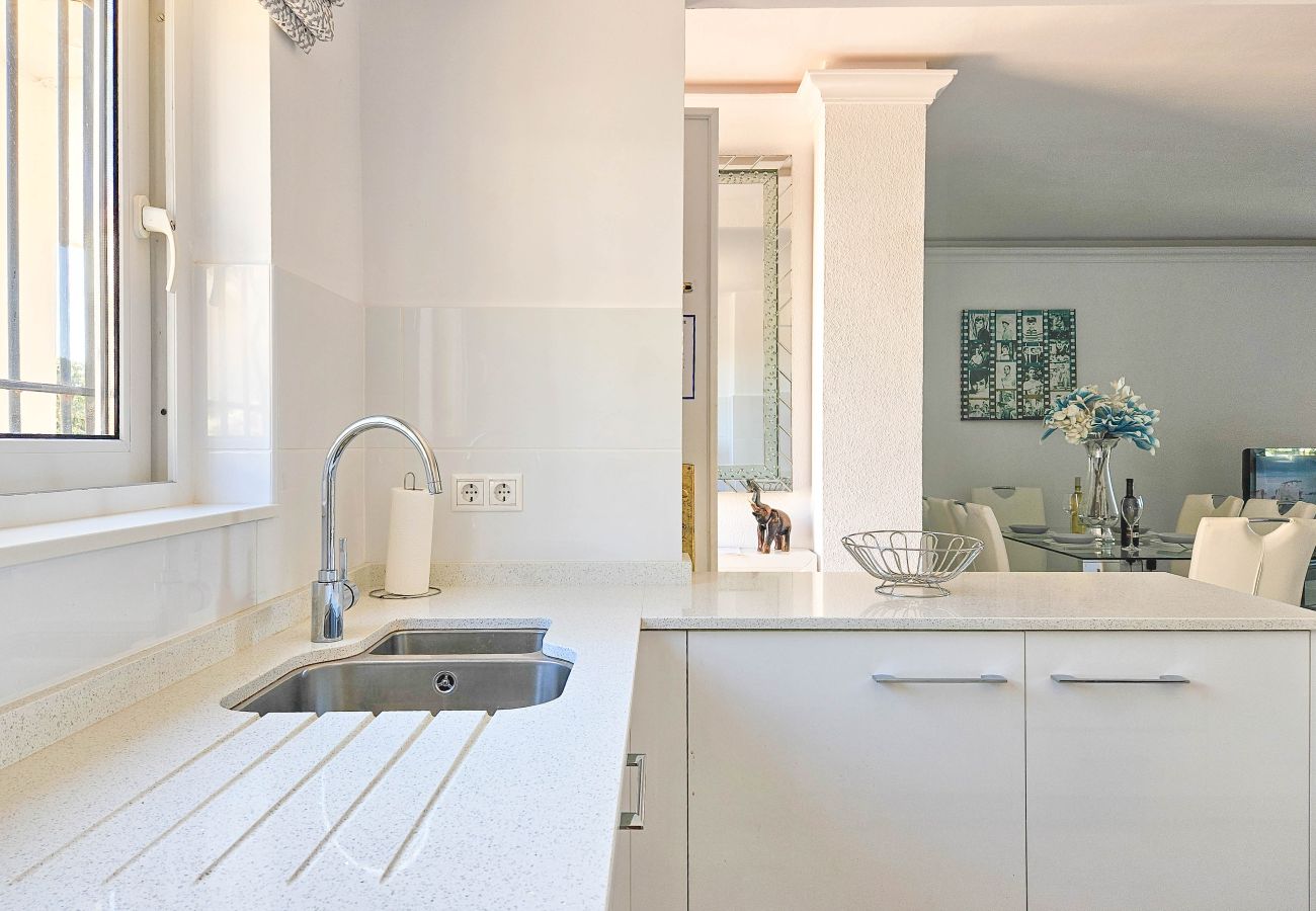 Apartamento en Mijas Costa - Apartamento con piscina en Torrenueva cerca de la playa