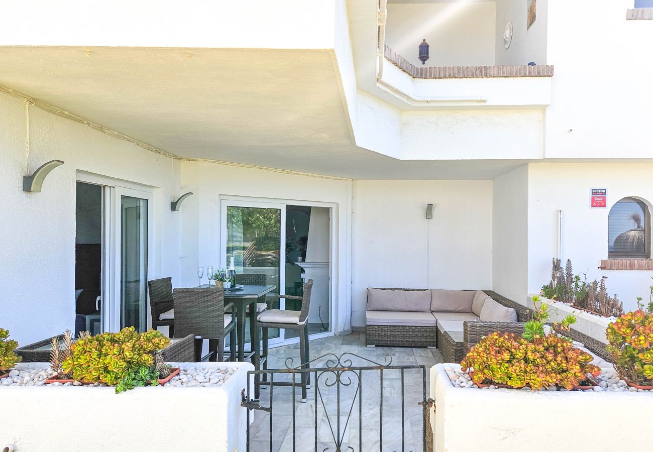 Apartamento en Mijas Costa - Apartamento con piscina en Torrenueva cerca de la playa