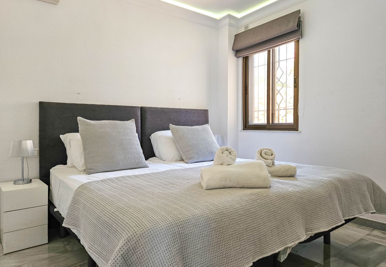 Apartamento en Mijas Costa - Apartamento con piscina en Torrenueva cerca de la playa