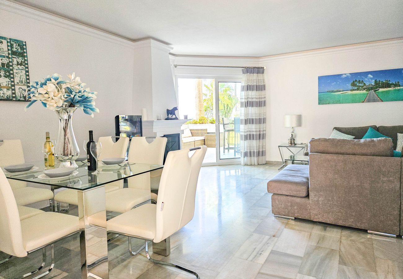 Apartamento en Mijas Costa - Apartamento con piscina en Torrenueva cerca de la playa