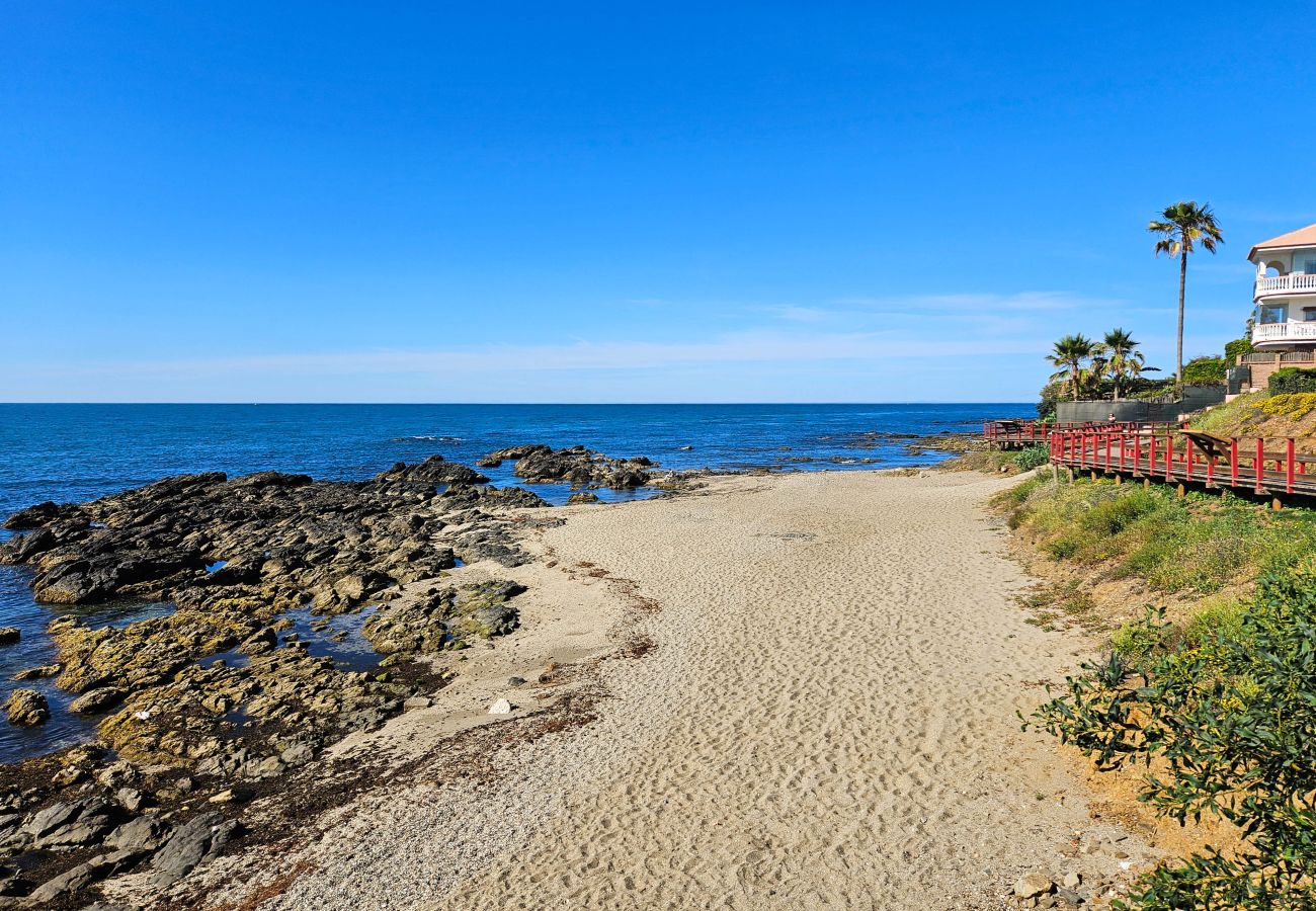 Apartamento en Mijas Costa - Apartamento con piscina en Torrenueva cerca de la playa
