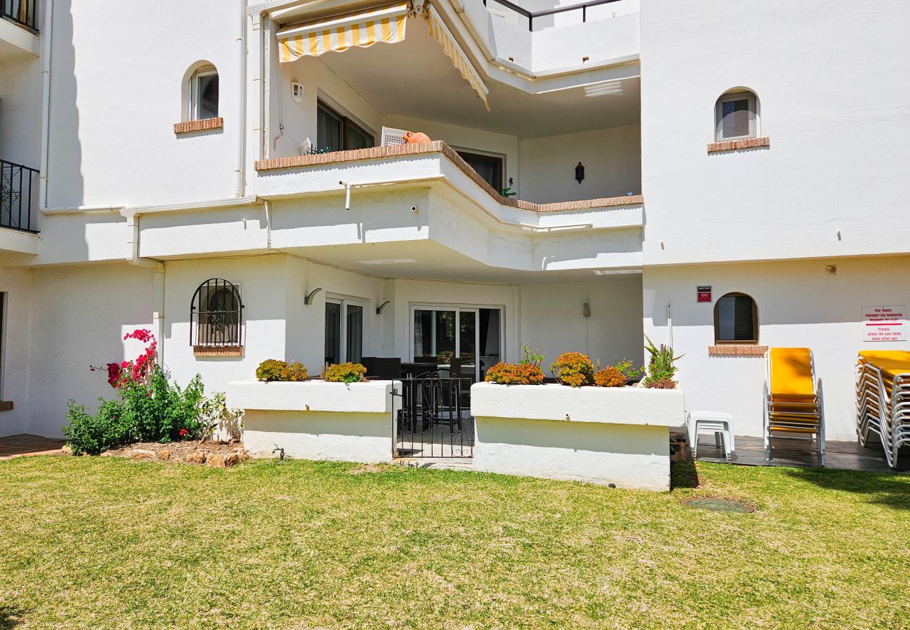 Apartamento en Mijas Costa - Apartamento con piscina en Torrenueva cerca de la playa