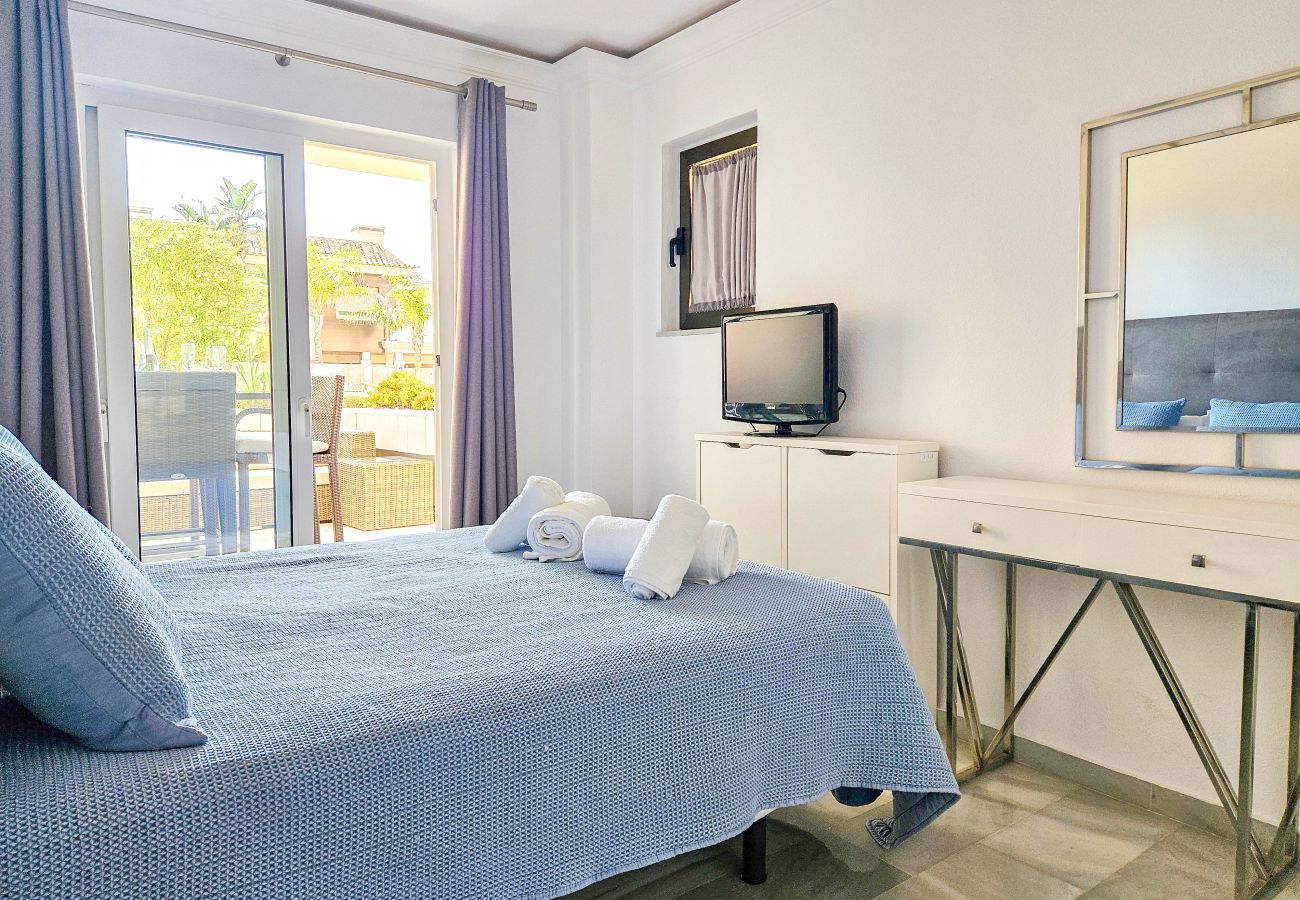 Apartamento en Mijas Costa - Apartamento con piscina en Torrenueva cerca de la playa