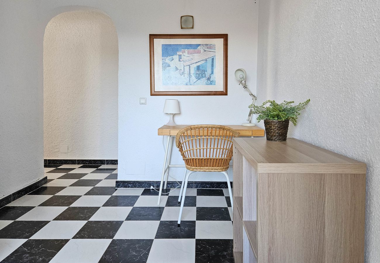 Villa en Mijas Costa - Villa con piscina privada y impresionantes vistas al mar.