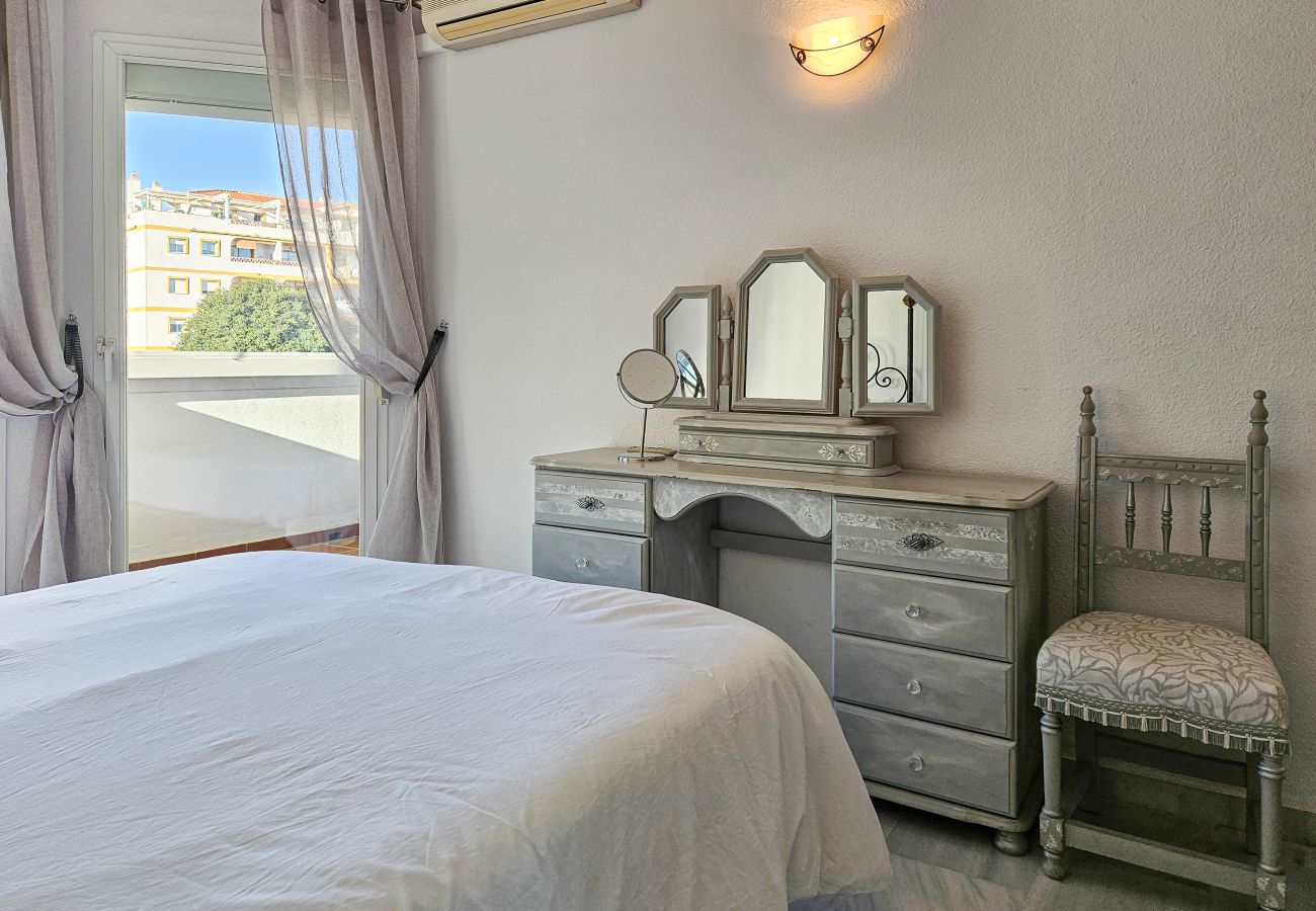 Apartamento en Mijas Costa - Apartamento de dos dormitorios en primera línea de golf, Mijas Golf